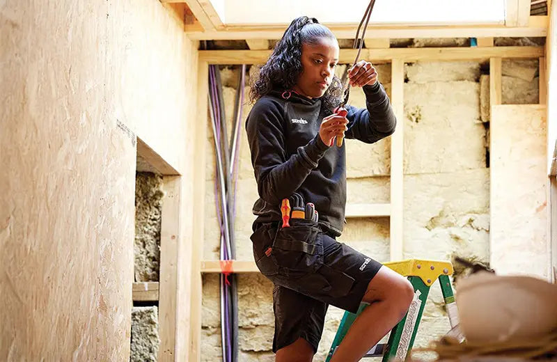 Scruffs-Women-s-Workwear White Rose Tools