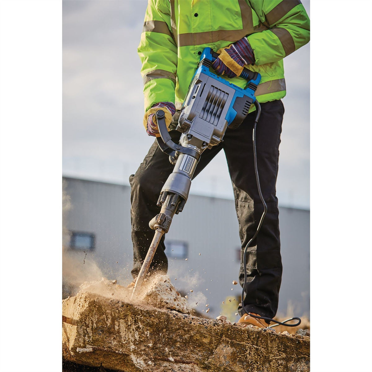 Draper Expert Breaker 18.5Kg 1700W 56411 White Rose Tools