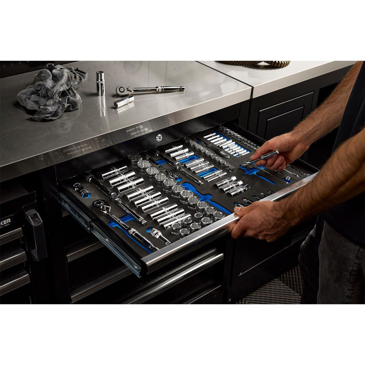 Draper Expert Socket Set in Full Plus Drawer EVA Insert Tray 1/4" 3/8" & 1/2" (96 Piece) 63539 White Rose Tools
