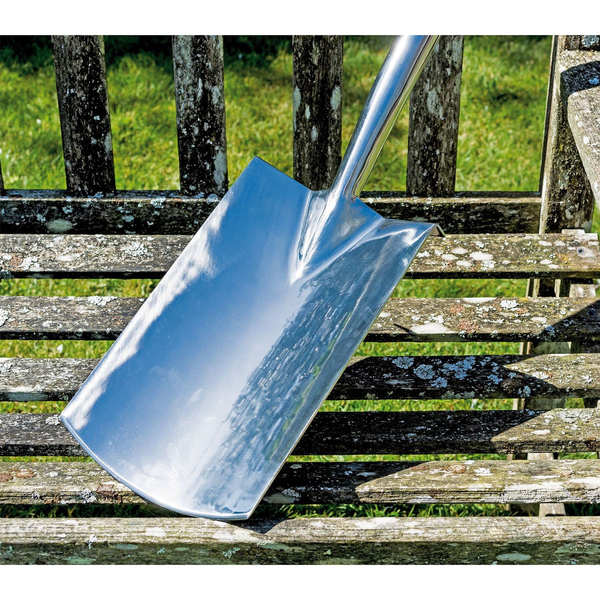 Draper Heritage Stainless Steel Digging Spade with Ash Handle 99014 White Rose Tools