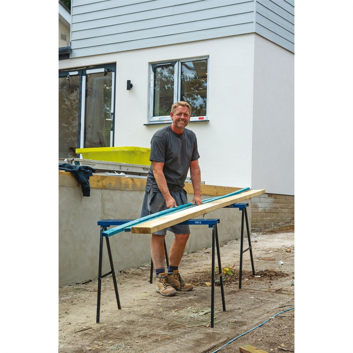 Draper Pair of Fold Down Trestles 1000 x 780mm 52072 White Rose Tools