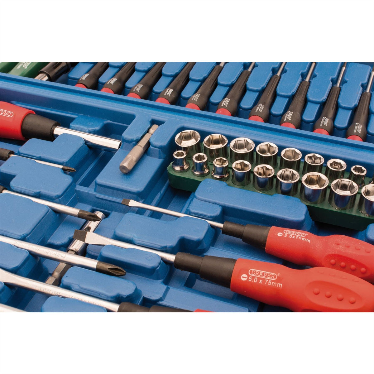 Draper Screwdriver Socket and Bit Set Blue (70 Piece) 40850 White Rose Tools