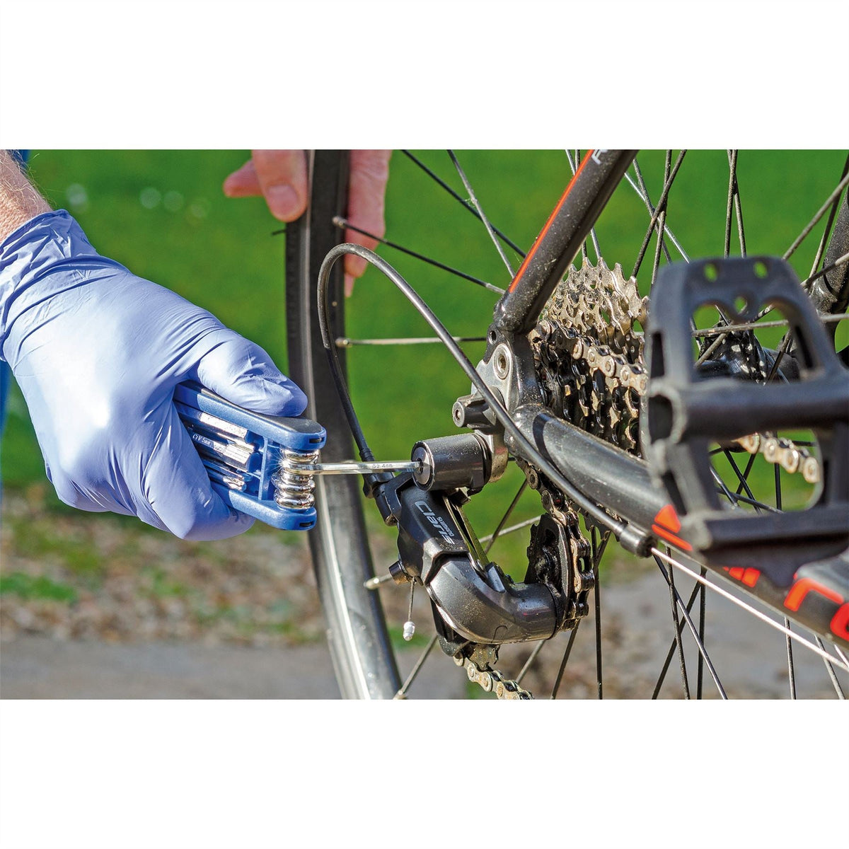 Draper 16 Function Bicycle Multi-tool Kit 69629 White Rose Tools