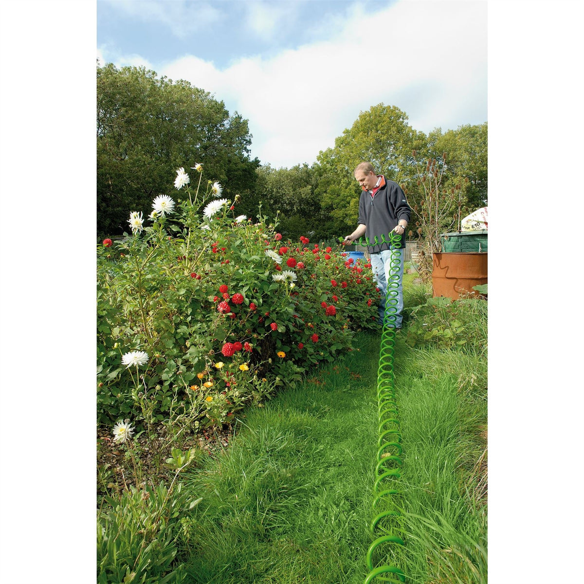 Draper Recoil Hose with Spray Gun and Tap Connector 30m 83986 White Rose Tools