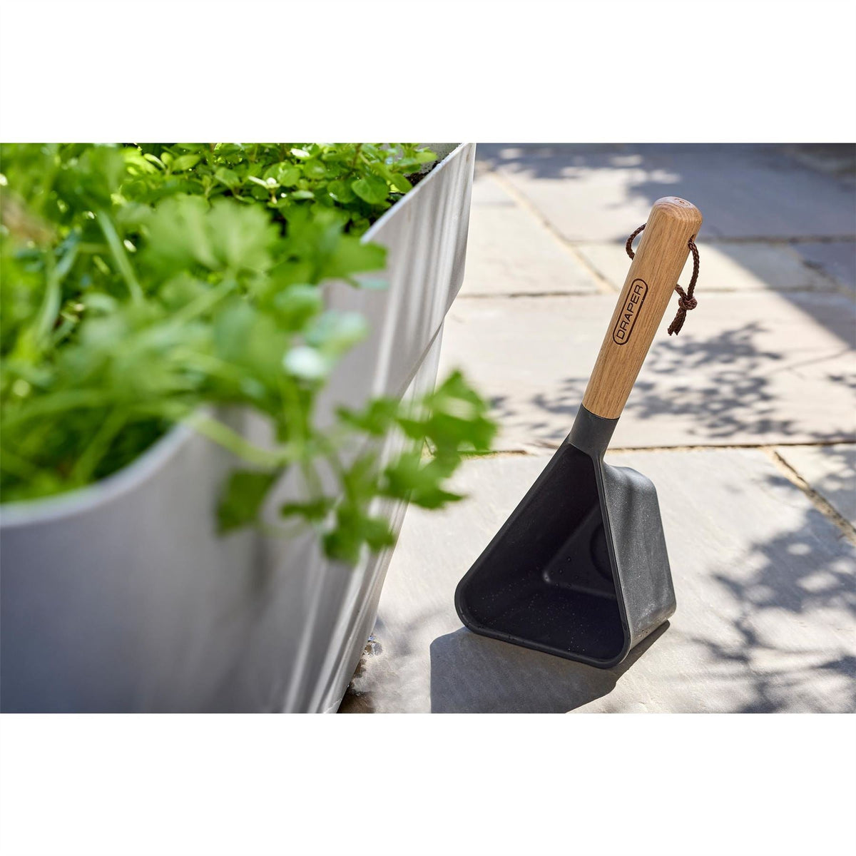 Draper Garden Water Ladle 30958 White Rose Tools