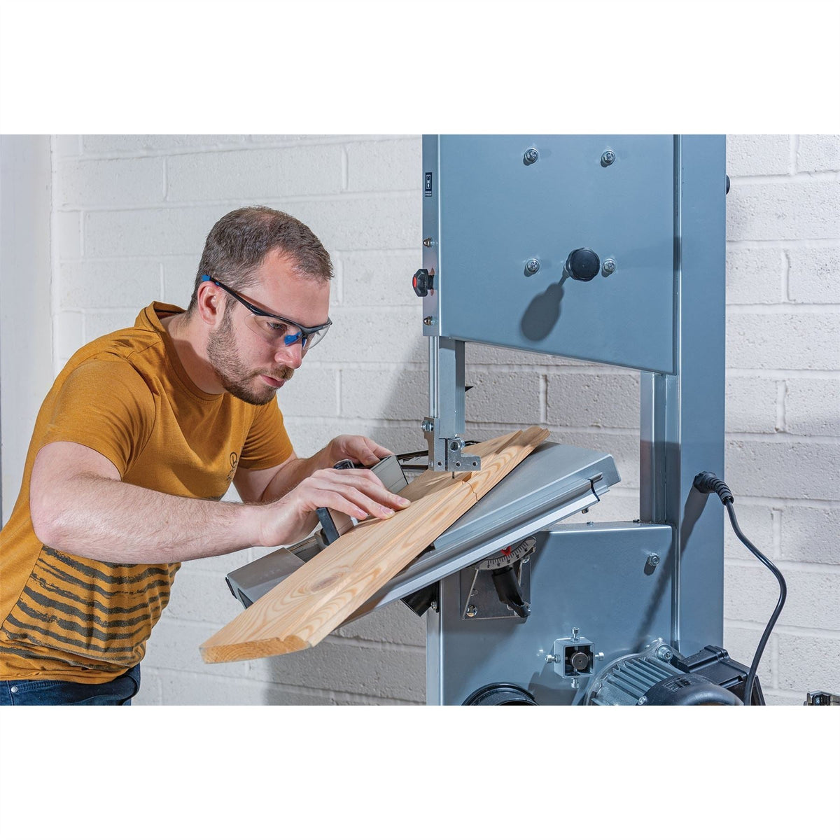 Draper Storm Force Bandsaw 245mm 420W 98468 White Rose Tools