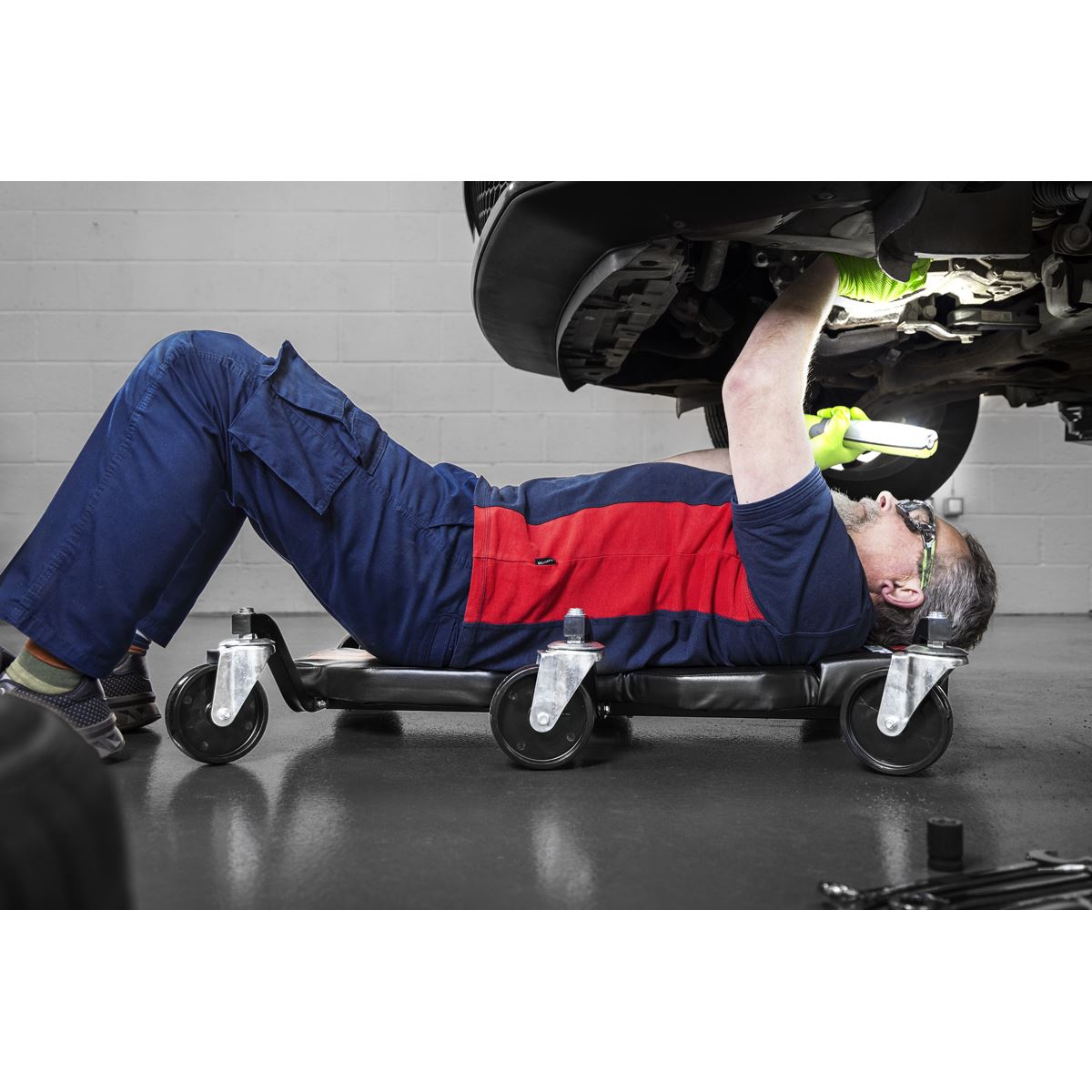 Sealey Steel Creeper with 6 Rough Ground 5" Wheels & Headrest