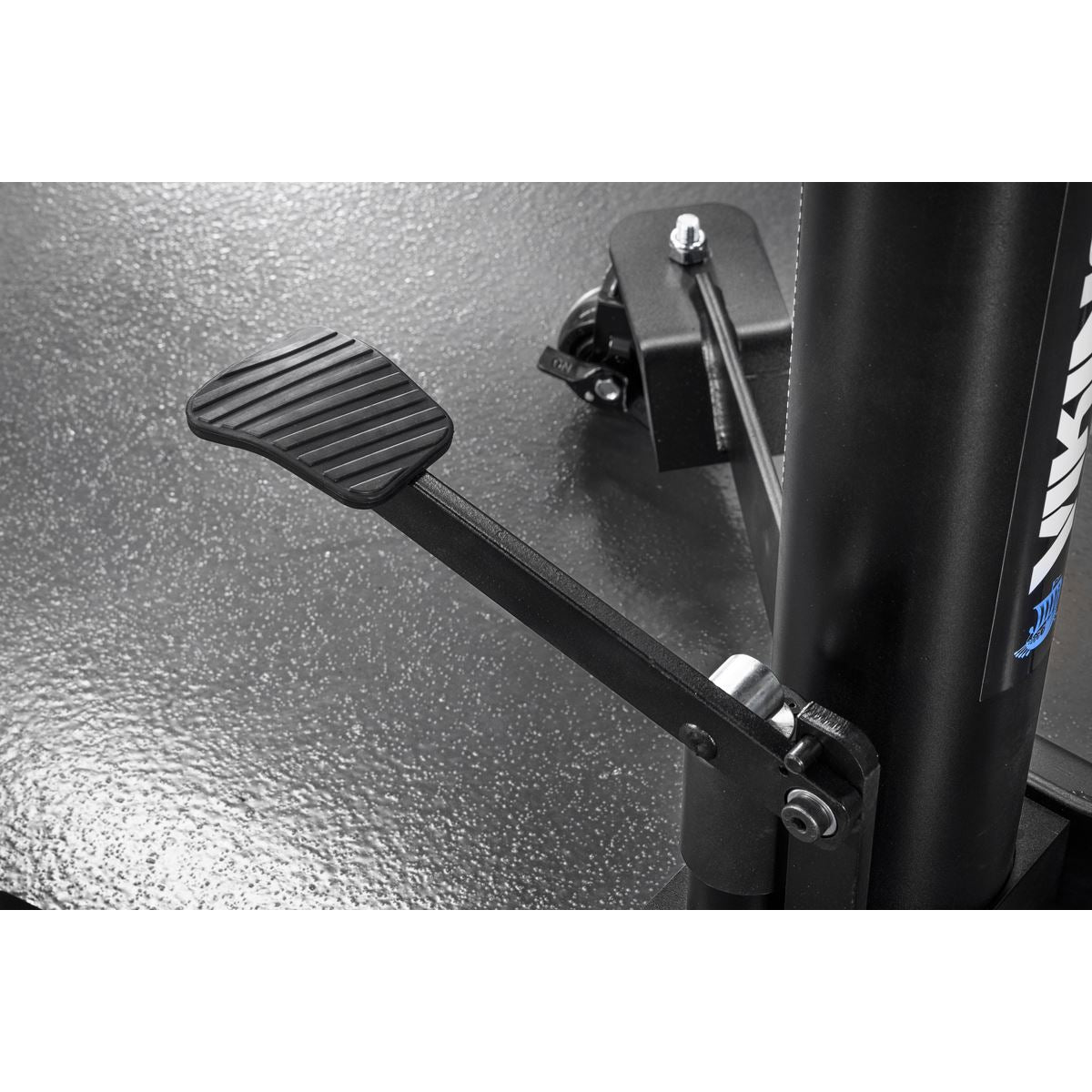 Sealey Telescopic Vertical Transmission Jack 600kg - White Rose Tools