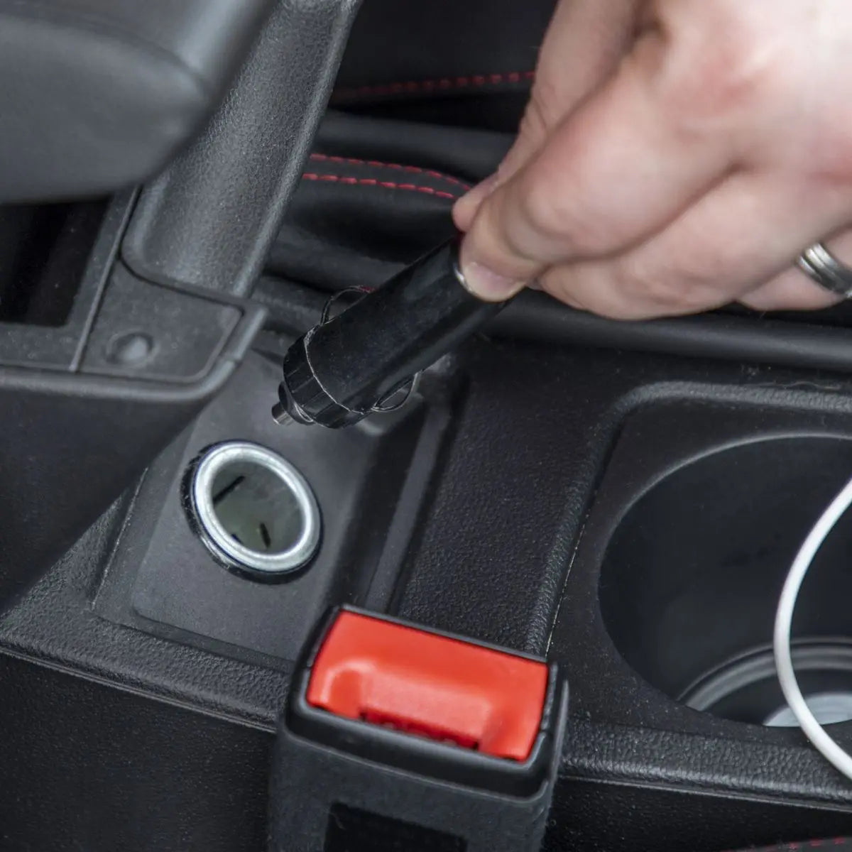 Baridi 15L Mini Fridge Cooler & Warmer, 12V/230V, Perfect for Car, Bedroom, Camping, Makeup, Black - DH95 White Rose Tools