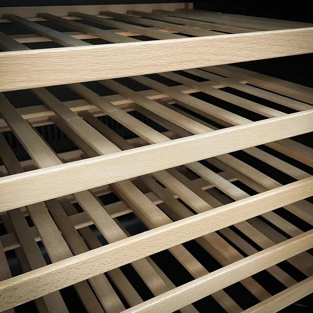 Baridi 46 Bottle Wine Cellar Fridge with Digital Touch Screen Controls, Black White Rose Tools