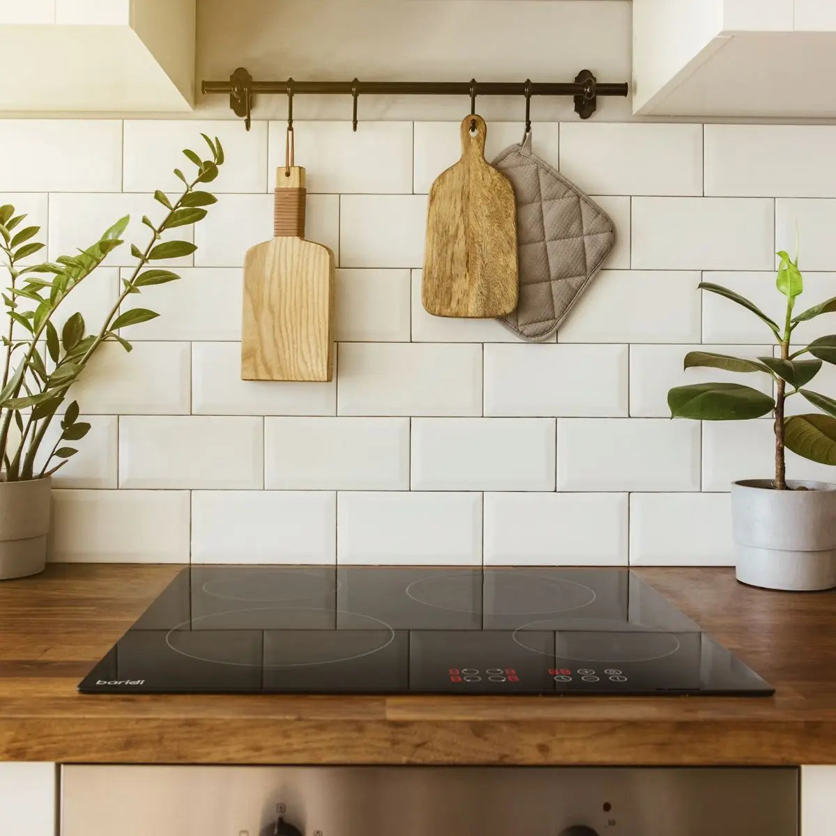 Baridi 60cm Built-In Ceramic Hob 4 Cooking Zones, Black Glass, 6000W with Touch Controls, Timer  White Rose Tools