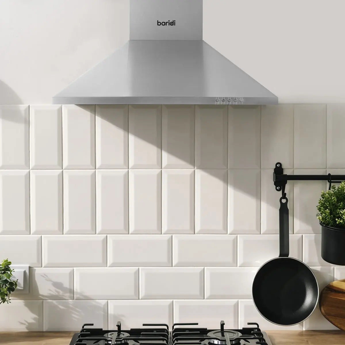 Baridi 60cm Chimney Style Cooker Hood with Carbon Filters, Stainless Steel White Rose Tools