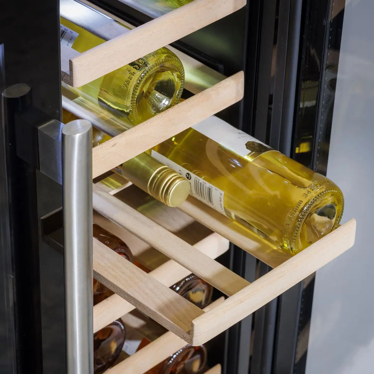 Baridi 60cm Dual Zone Wine Cooler and Drinks Fridge 40 Bottle/120 Can Built-In Under Counter/Freestanding Glass Fronted Bar Drinks Fridge Chiller  White Rose Tools