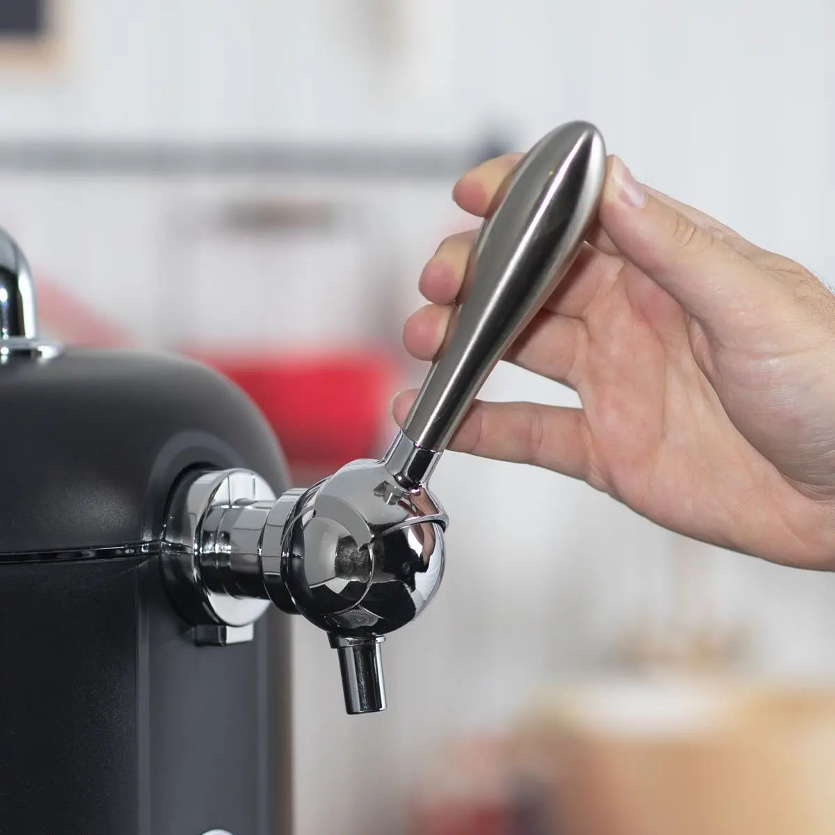 Baridi 6L Beer Keg Dispenser Tap with Electric Compressor and Integrated Cooling, No Gas Cartridges - DH115 White Rose Tools