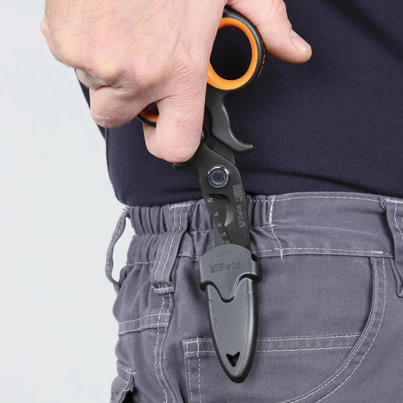 Beta Double Acting Electricians Scissors DLC Diamond Like Carbon Stainless Steel 150mm 1128BAX  White Rose Tools