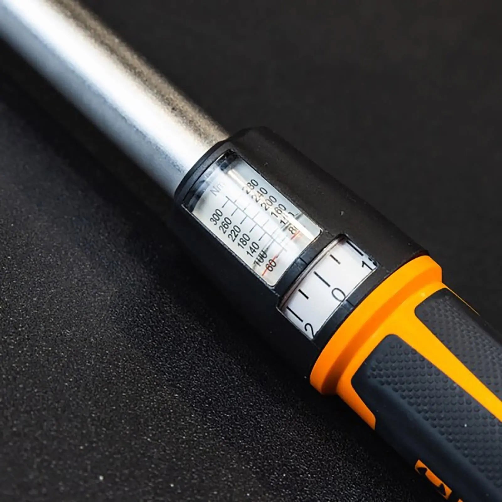 Beta Tools Torque Wrench Zero Reset 1/2" Drive 60-300 Nm Click Type Reversible 600mm 666/30 White Rose Tools