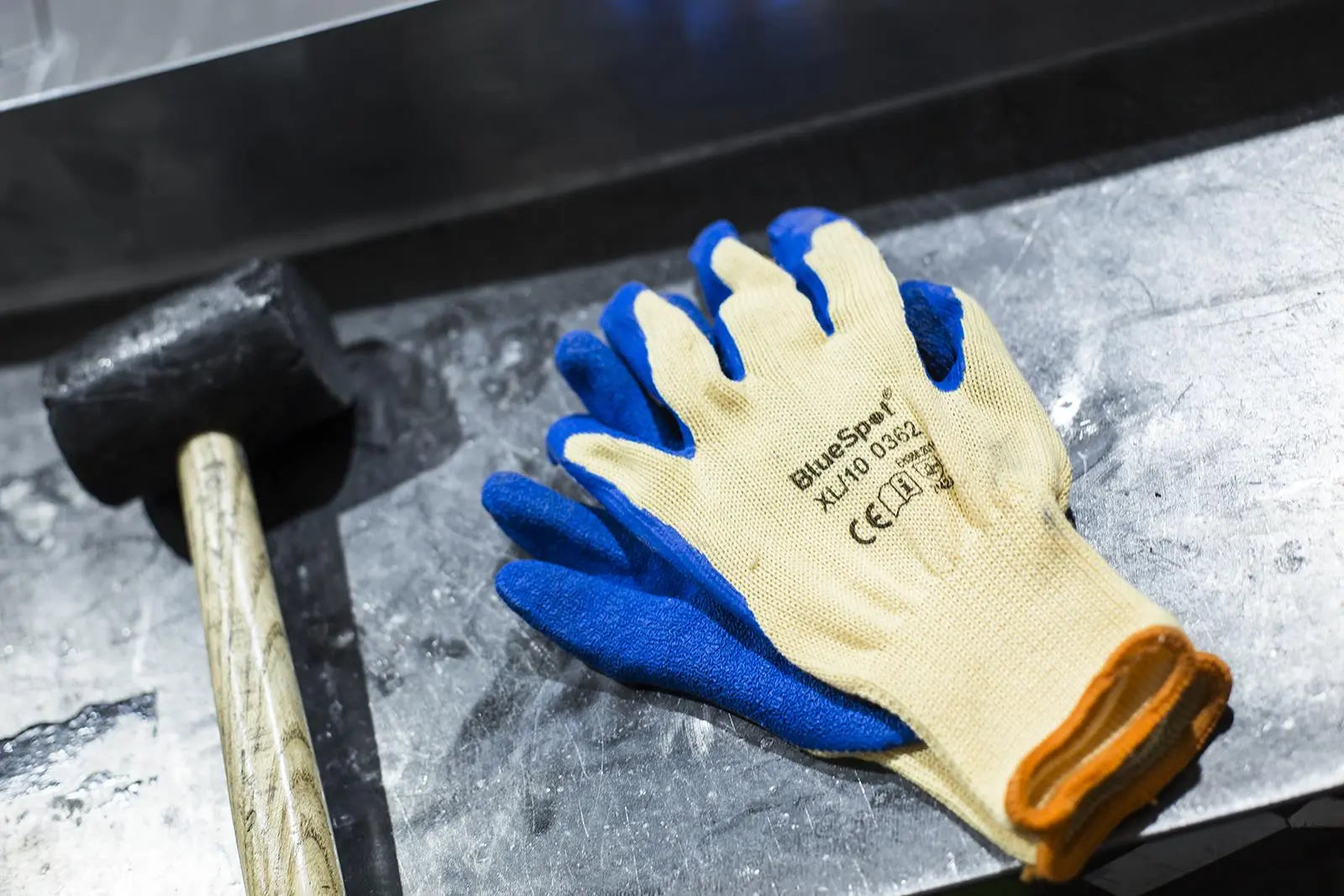 BlueSpot Latex Grip Gloves 1 Pair