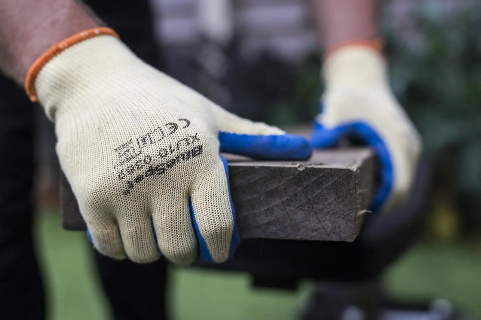 BlueSpot Latex Grip Gloves 1 Pair