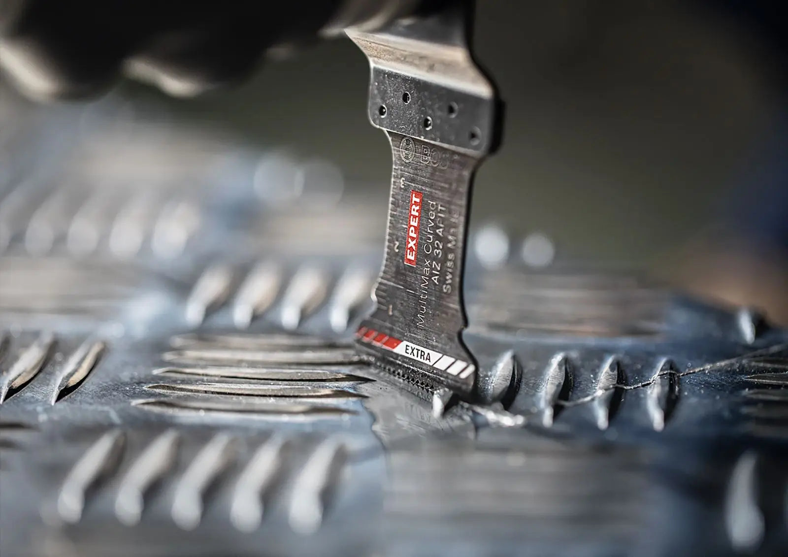 Bosch EXPERT Multi Tool Blade Starlock 32mm x 40mm Carbide Technology AIZ 32 APIT MultiMax  White Rose Tools