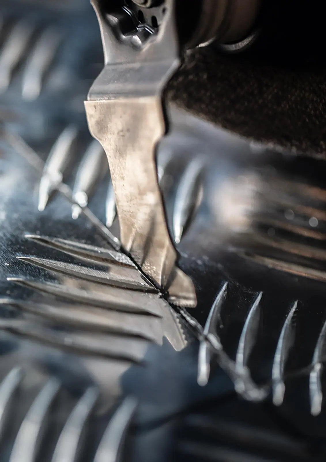 Bosch EXPERT Multi Tool Blade Starlock 32mm x 40mm Carbide Technology AIZ 32 APIT MultiMax  White Rose Tools