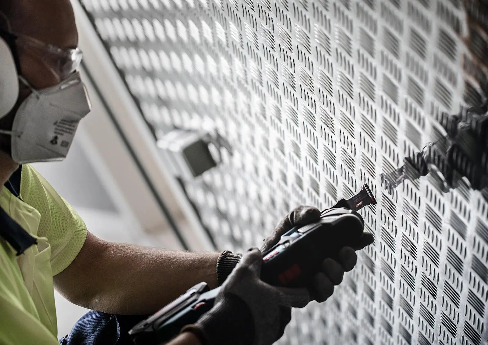 Bosch EXPERT Multi Tool Blade Starlock 32mm x 40mm Carbide Technology AIZ 32 APIT MultiMax  White Rose Tools