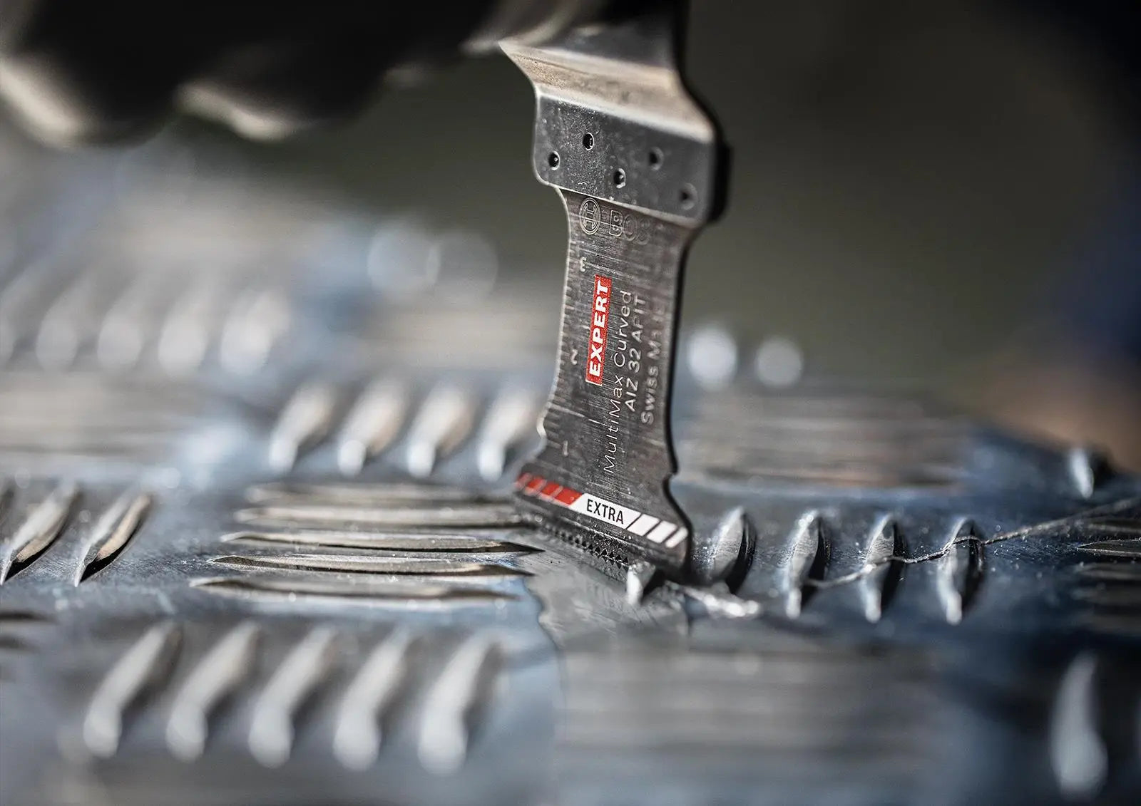 Bosch EXPERT Multi Tool Blade Starlock 32mm x 40mm Carbide Technology AIZ 32 APIT MultiMax  White Rose Tools