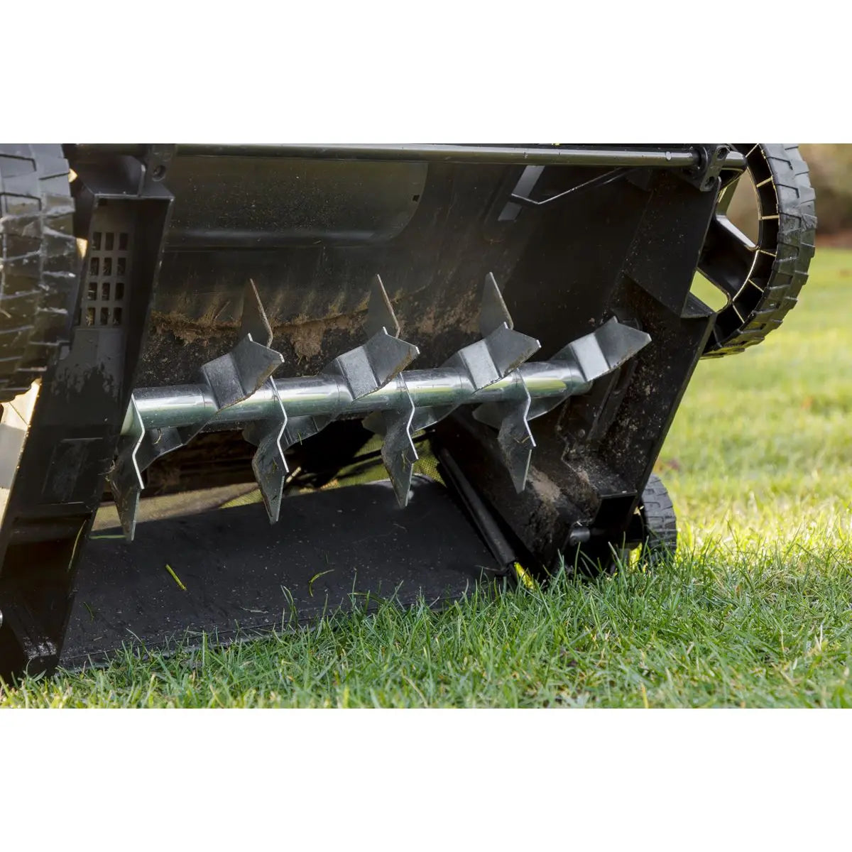 Dellonda 1500W Electric 2-in-1 Scarifier with 5-Heights, 36cm Cutting Diameter, 45L Grass Collection Bag, 10m Mains Cable, Hand Push  White Rose Tools