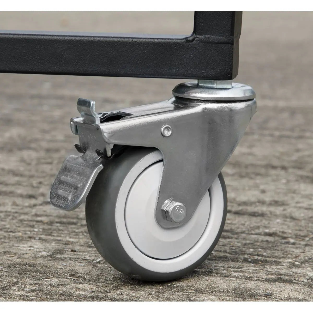 Dellonda Deluxe 22"(56cm) Ceramic Kamado Style BBQ Grill/Oven/Smoker, Supplied with Wheeled Stand White Rose Tools