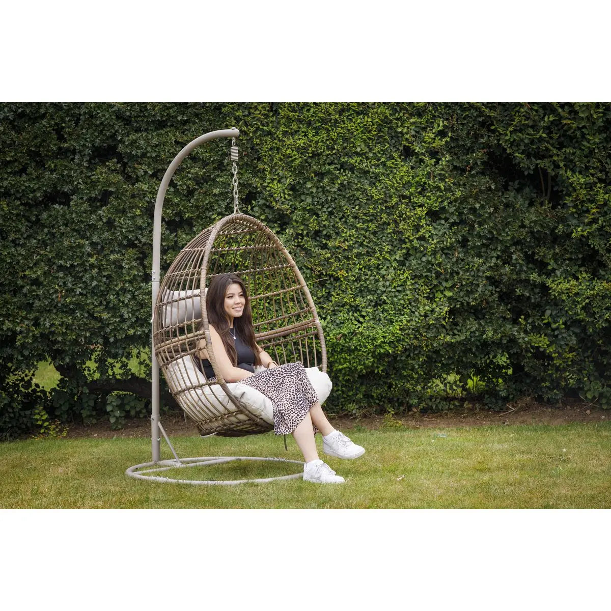 Dellonda Egg Hanging Swing Chair, Wicker Rattan Basket, Steel Frame, Single White Rose Tools