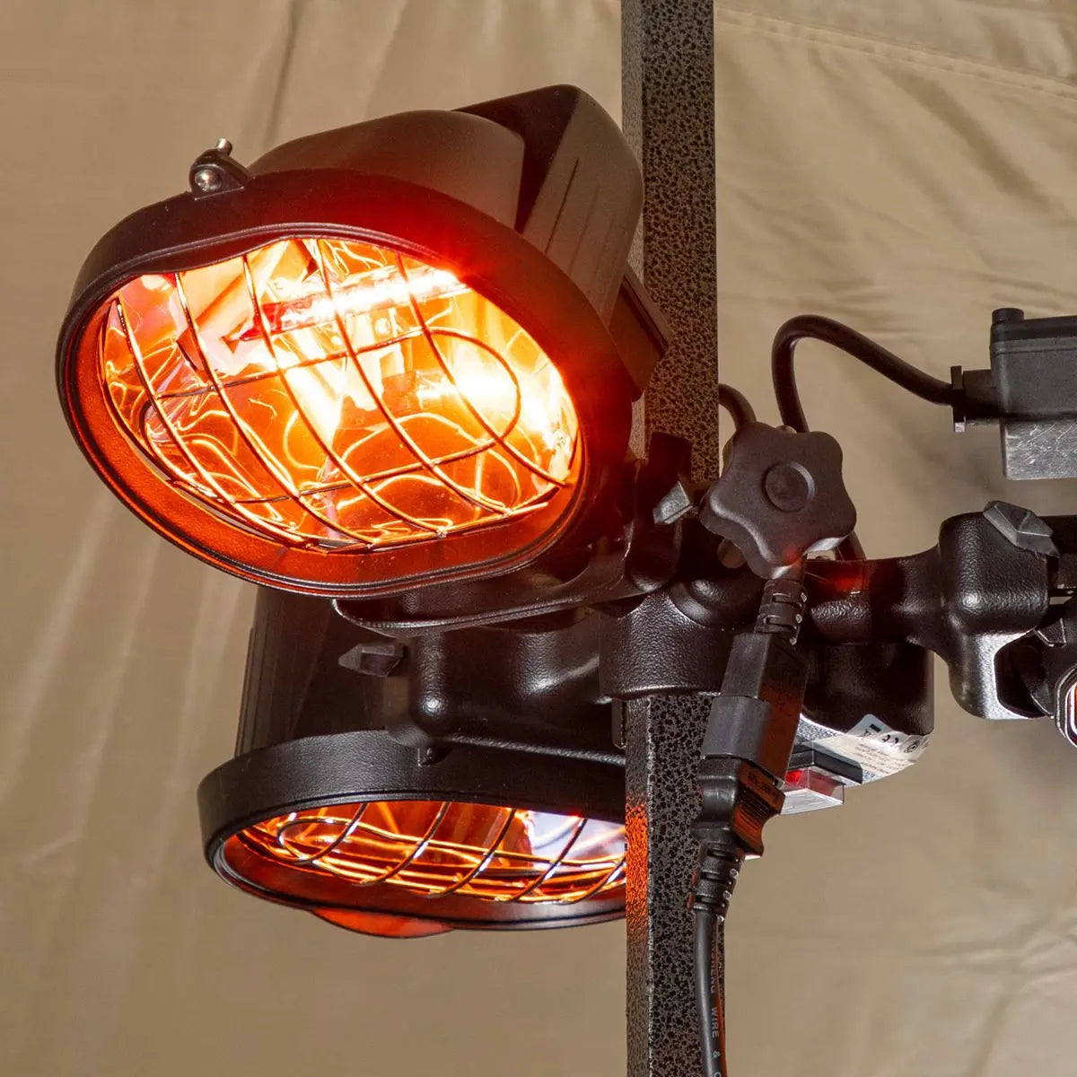 Dellonda Folding Parasol/Gazebo/Patio Outdoor Infrared Heater, Three Panels, Extra Long 5M Cable, 1350W White Rose Tools