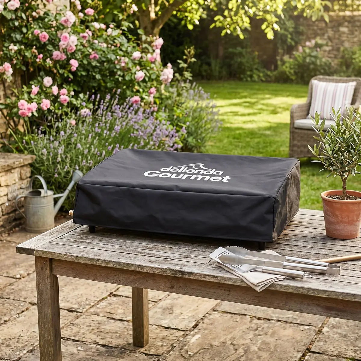 Dellonda Heavy-Duty PVC Water-Resistant Plancha Cover for DG23 & DG276 White Rose Tools