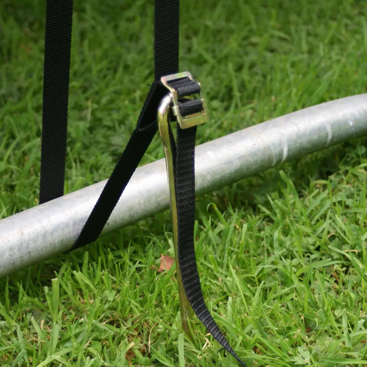 Dellonda Heavy Duty Trampoline Anchor Kit 4pc Ground Pegs Universal Fitting White Rose Tools