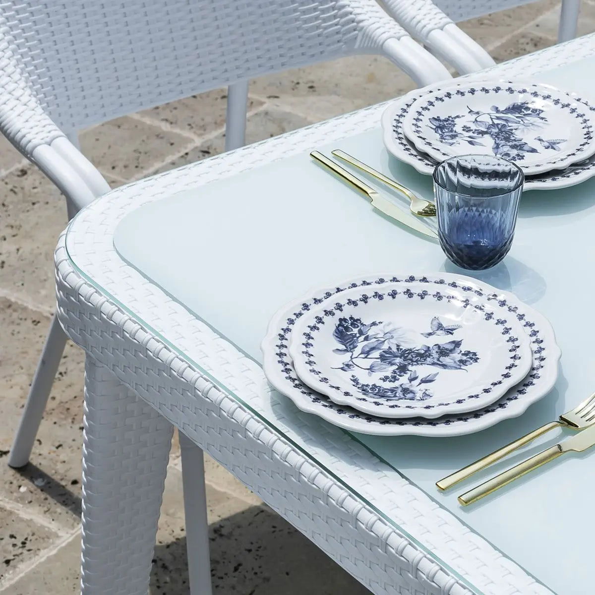 Dellonda Outdoor Dining Table Weather Resistant Body Glass Table 90x150cm  White Rose Tools