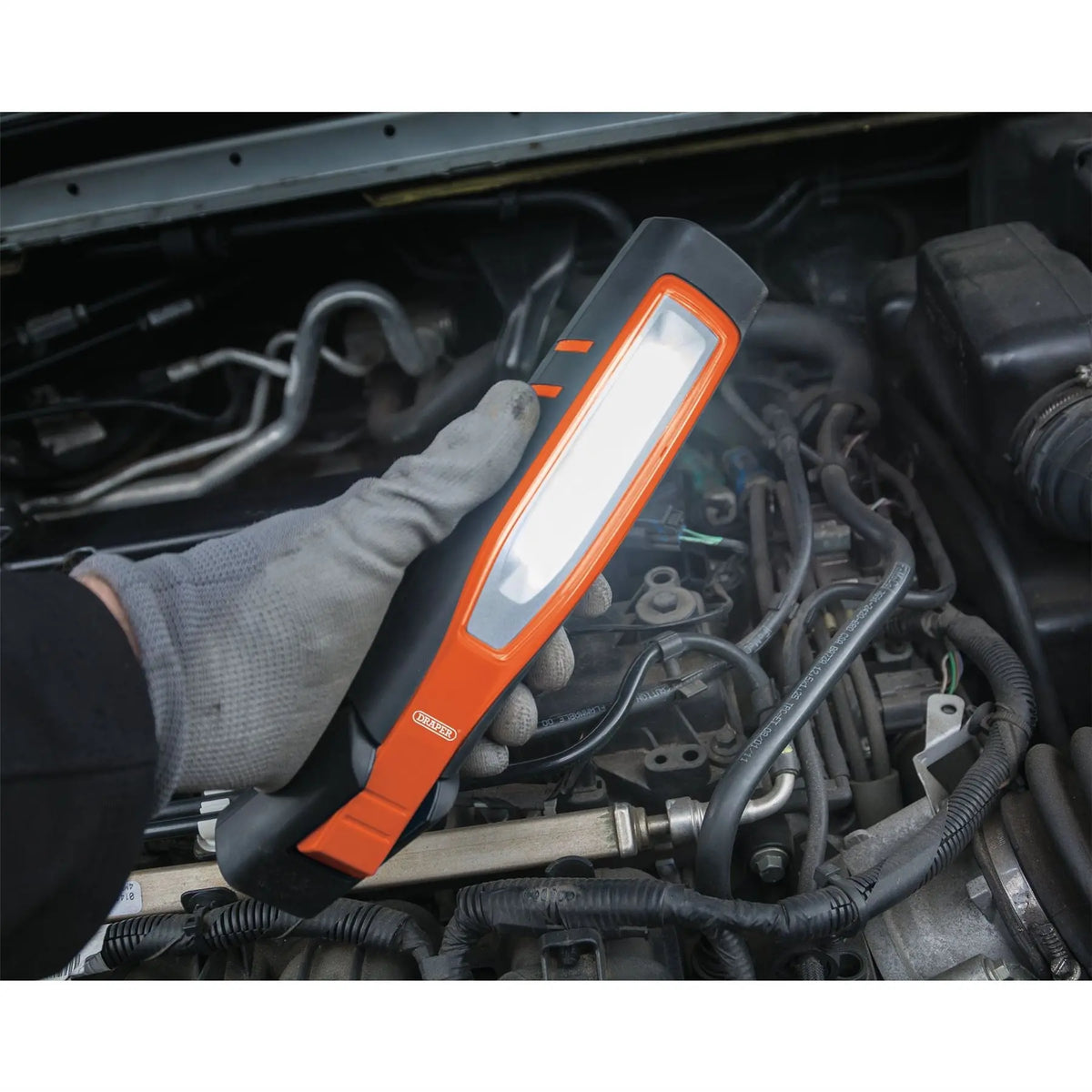 Draper COB/SMD LED Rechargeable Inspection Lamp 7W 700 Lumens Orange 1 x USB Cable Supplied 11761 White Rose Tools