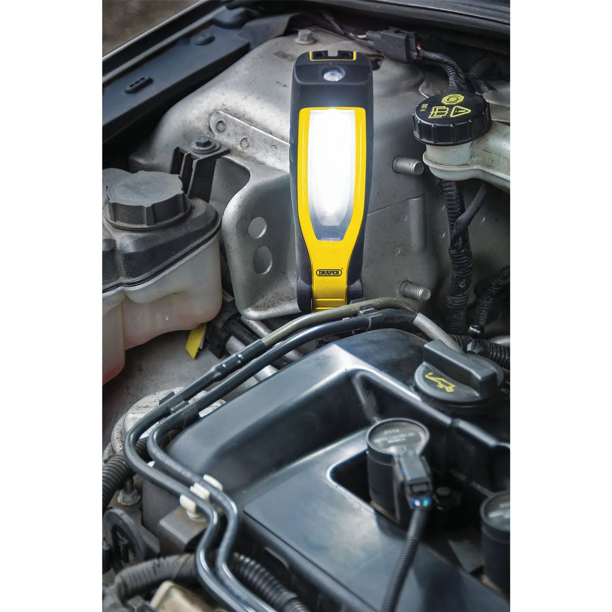 Draper COB/SMD LED Rechargeable Inspection Lamp 7W 700 Lumens Yellow 1 x USB Cable Supplied 11762 White Rose Tools