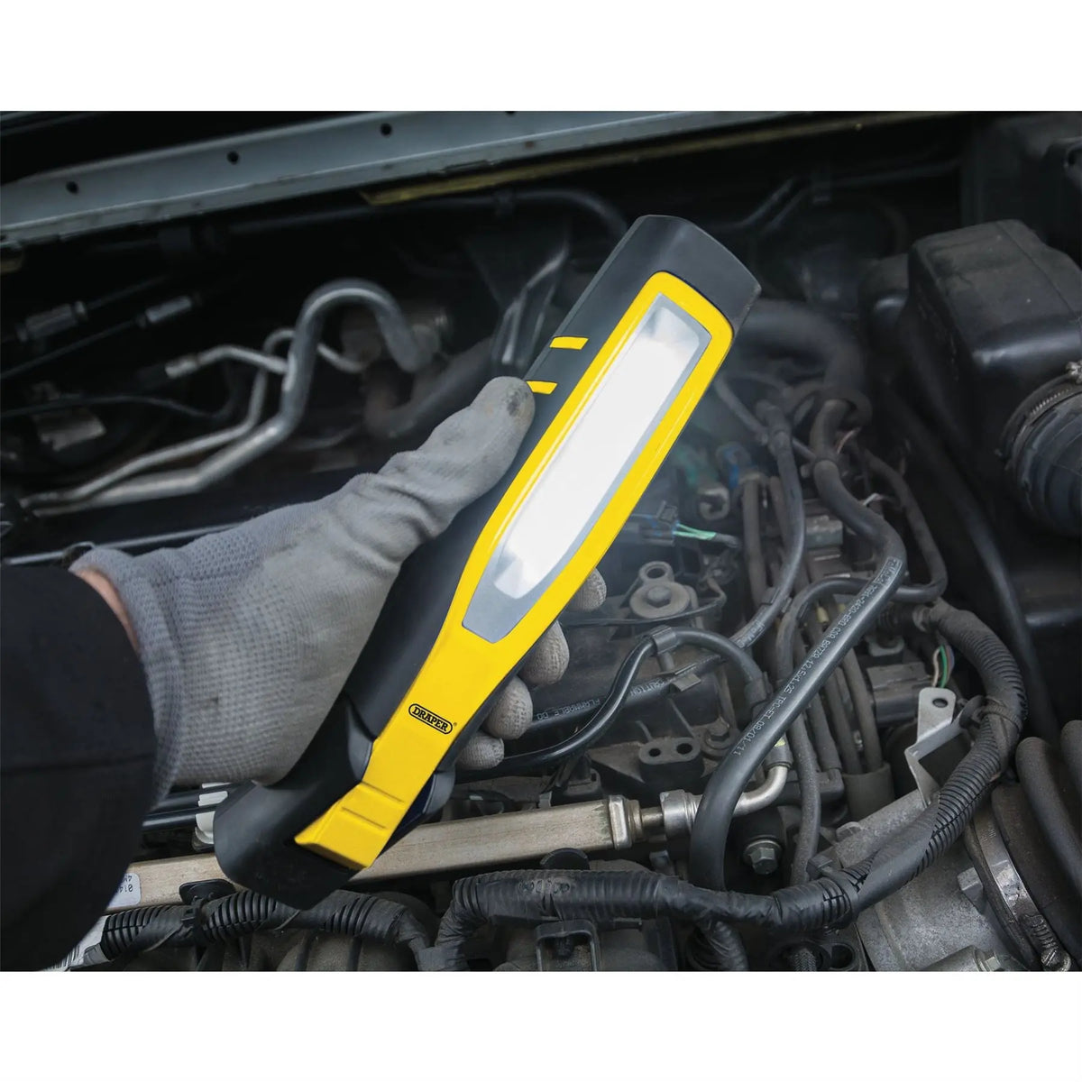 Draper COB/SMD LED Rechargeable Inspection Lamp 7W 700 Lumens Yellow 1 x USB Cable Supplied 11762 White Rose Tools
