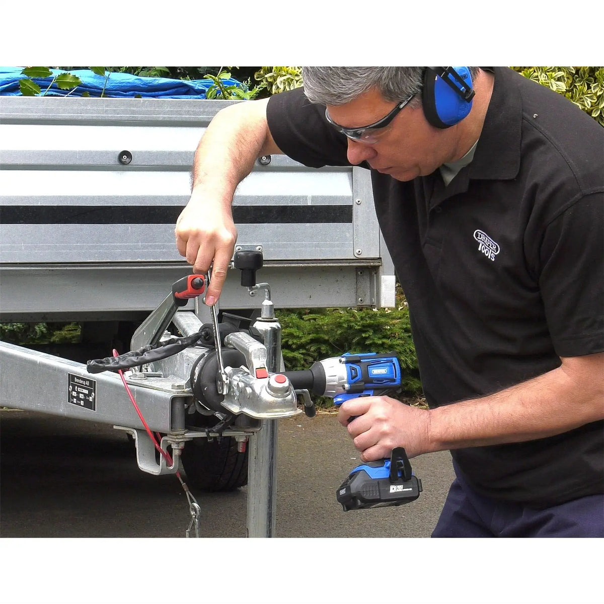 Draper D20 20V Brushless Impact Wrench 1/2" Sq. Dr. 250Nm (Sold Bare) 86928 White Rose Tools