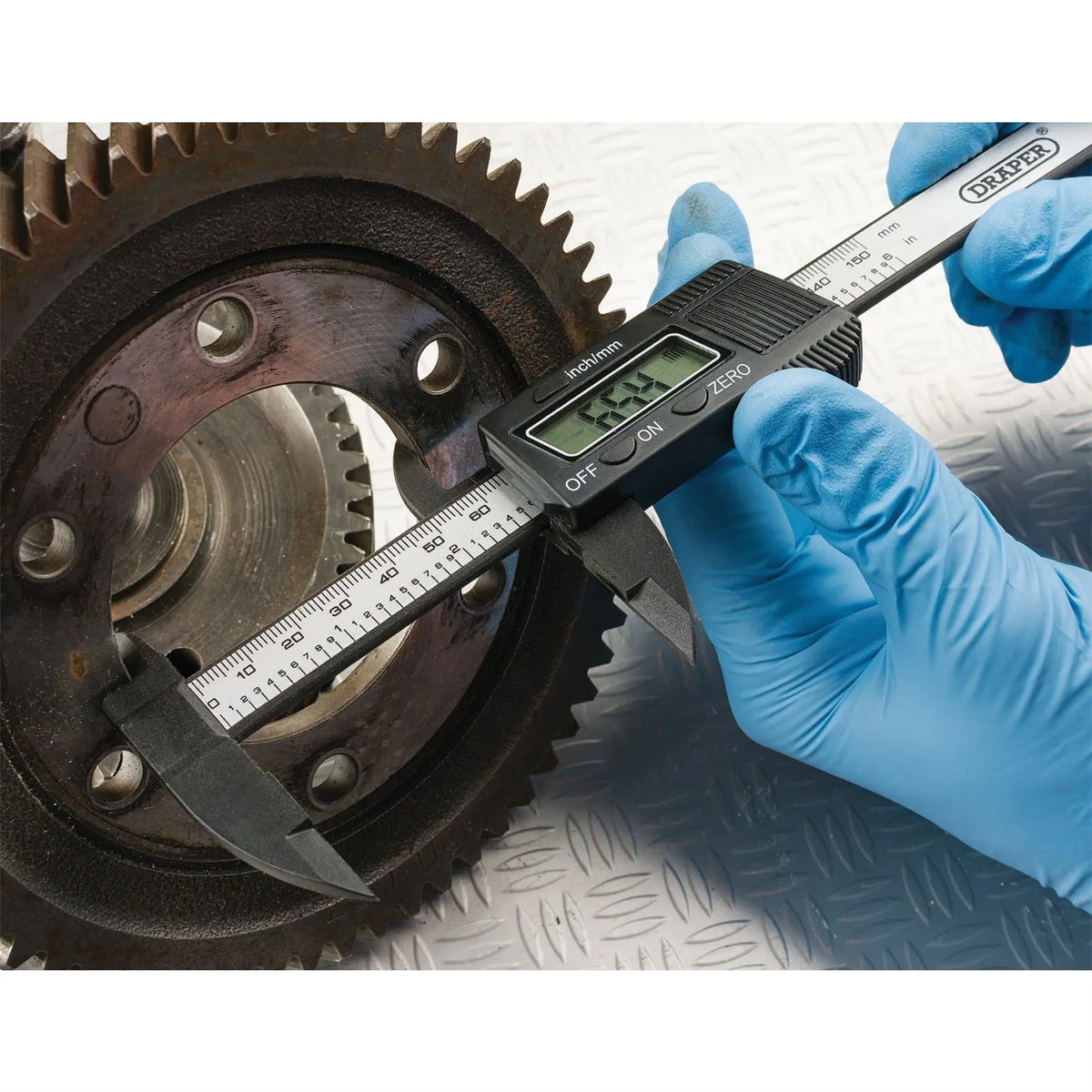 Draper Digital Caliper Gauge 150mm 24816 White Rose Tools