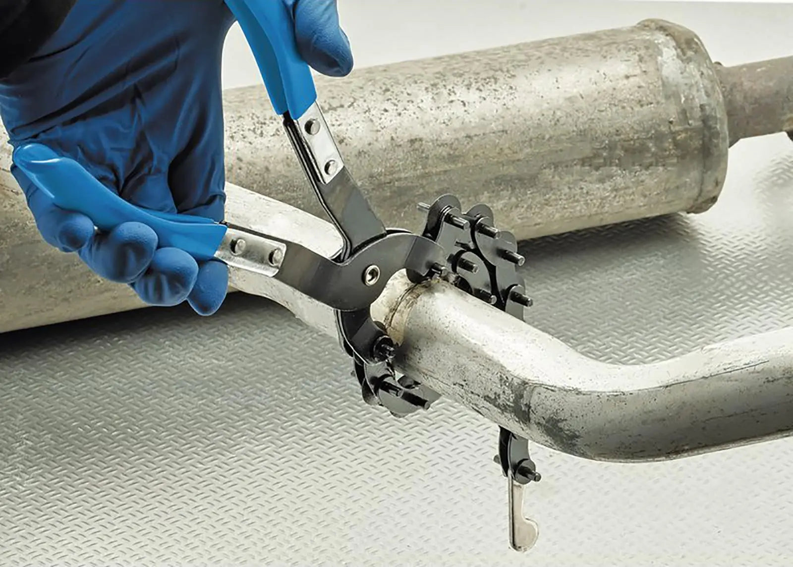 Draper Exhaust Pipe Cutting Pliers 25-260mm Spread Range