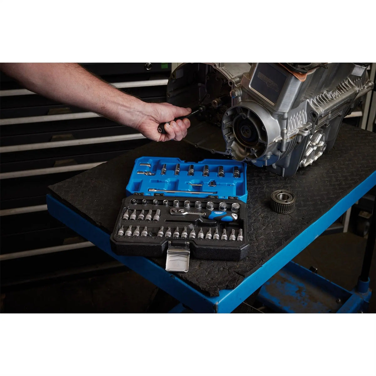 Draper Expert Metric Socket Set 1/4" Sq. Dr. (44 Piece) 16446 White Rose Tools