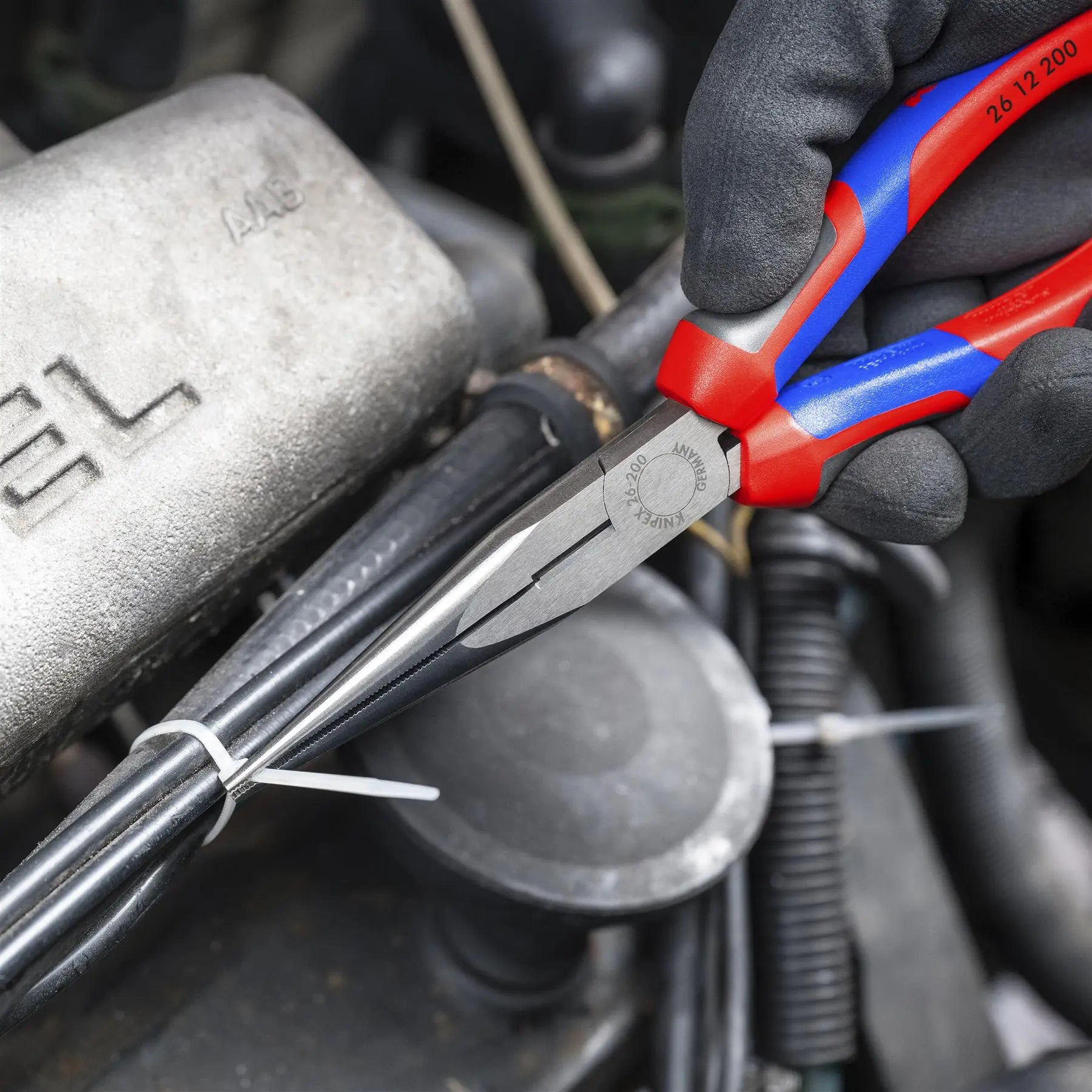 KNIPEX Snipe Nose Side Cutting Pliers Stork Beak Plier 200mm with Comfort Handles 26 12 200 White Rose Tools