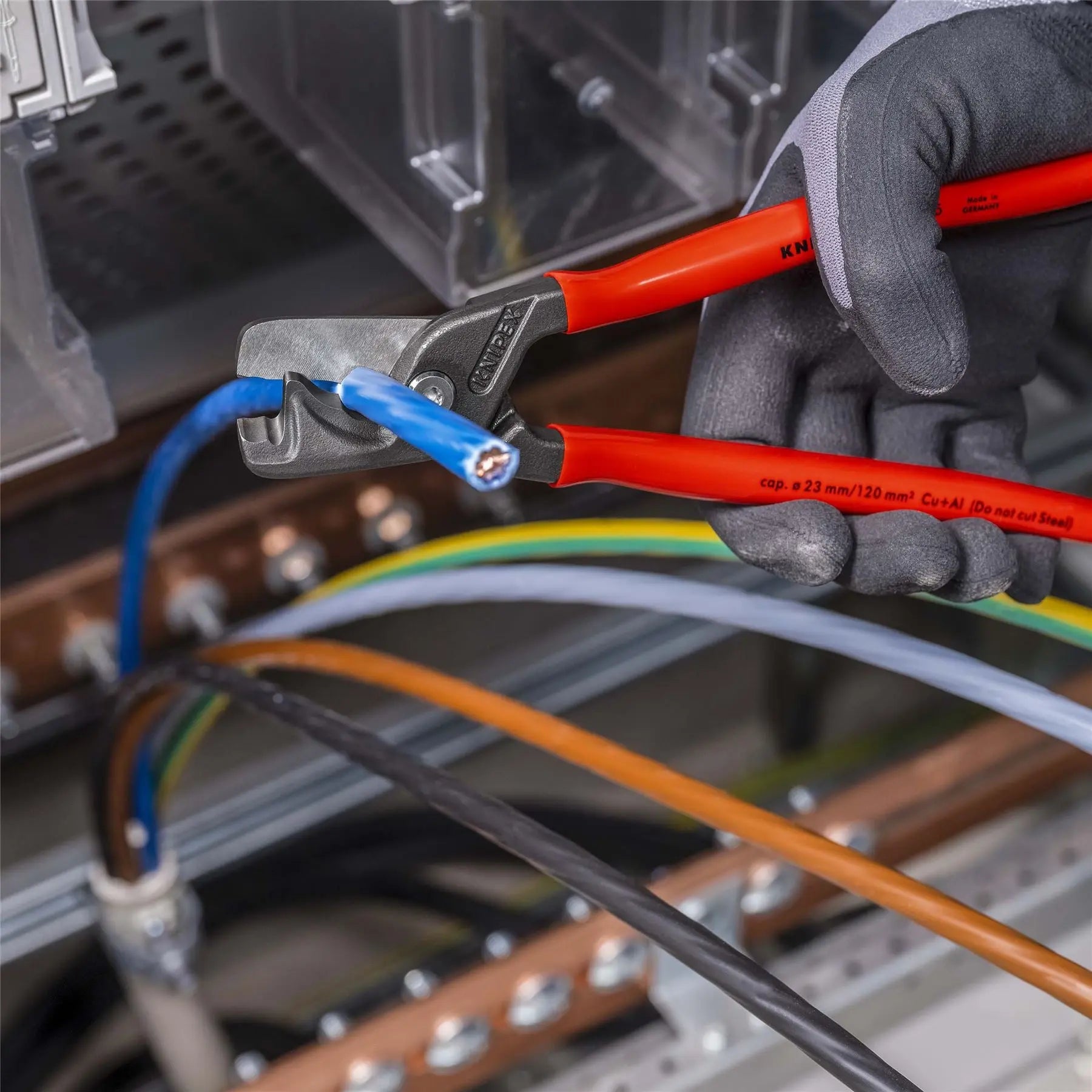 KNIPEX StepCut XL Cable Shears Cutting Pliers 225mm Plastic Coated Handles 95 11 225 White Rose Tools