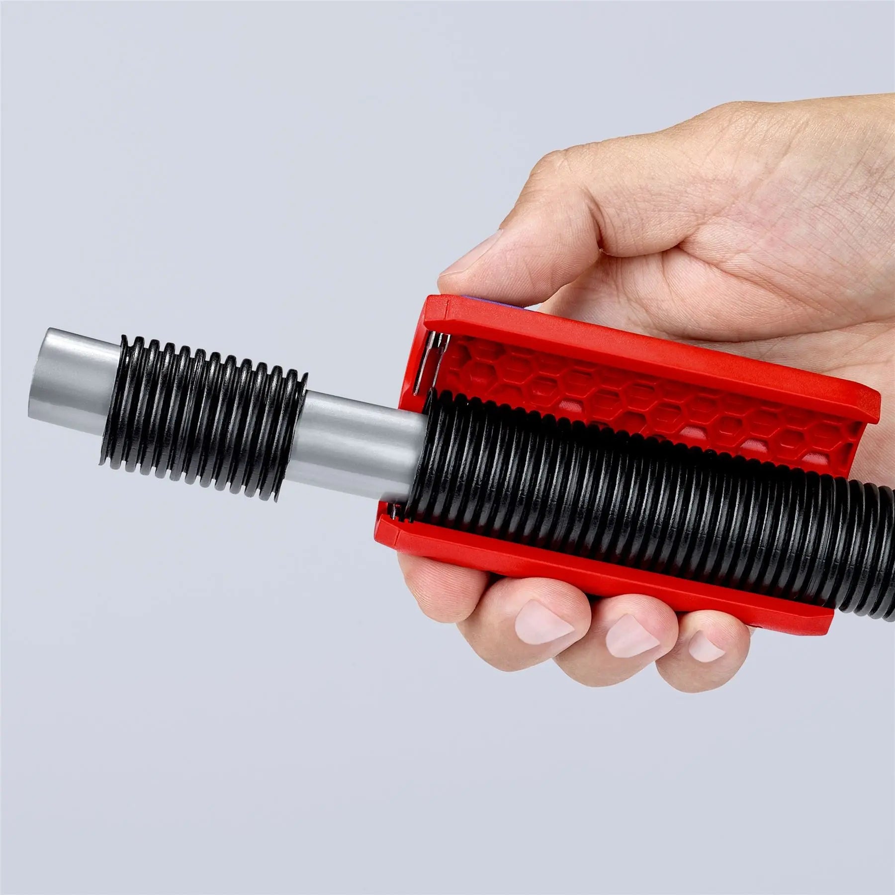 KNIPEX TwistCut Corrugated Pipe Cutter 13-32mm Diameter Capacity 100mm 90 22 01 SB White Rose Tools