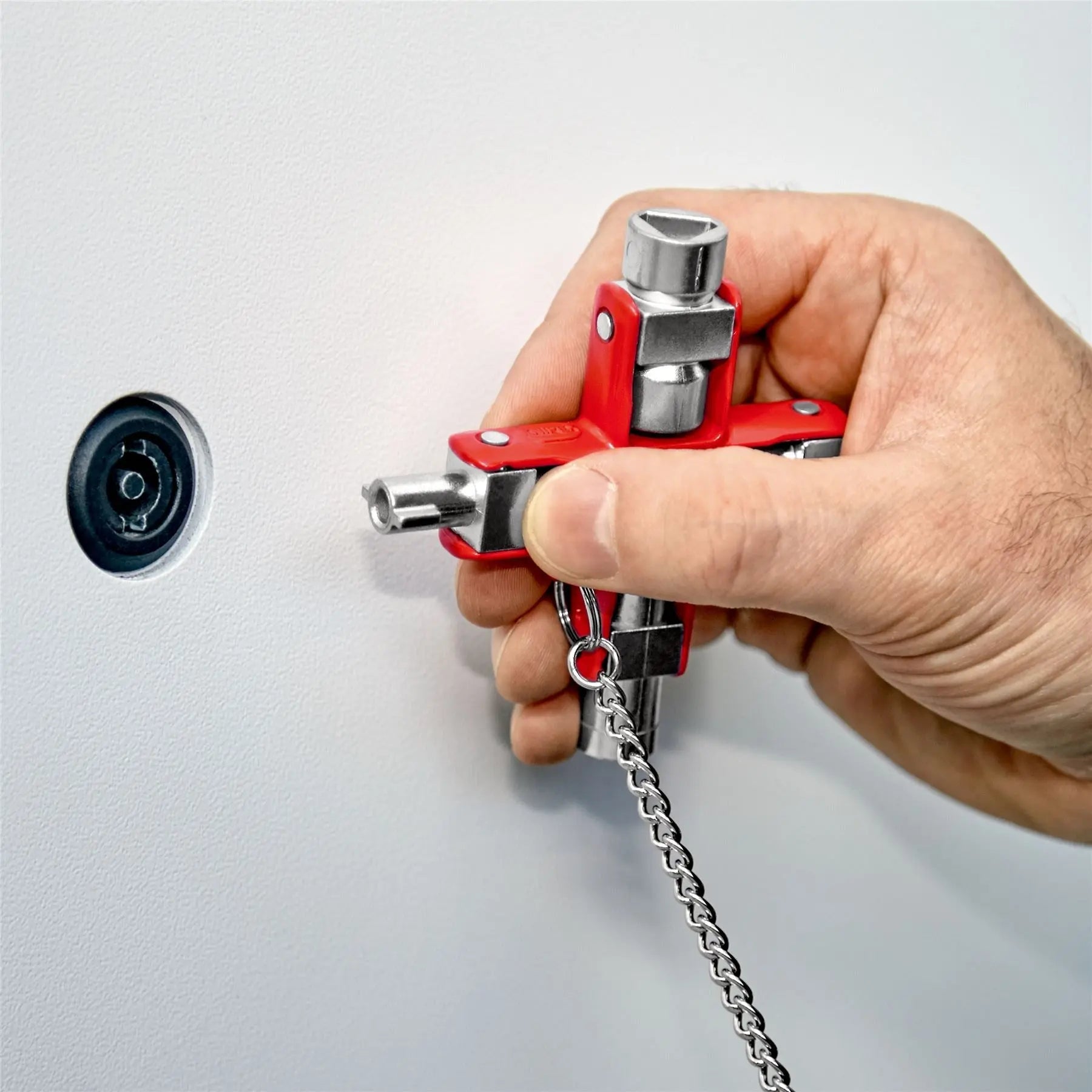 KNIPEX Universal Key for all Standard Cabinets and Shut Off Systems 00 11 06 White Rose Tools