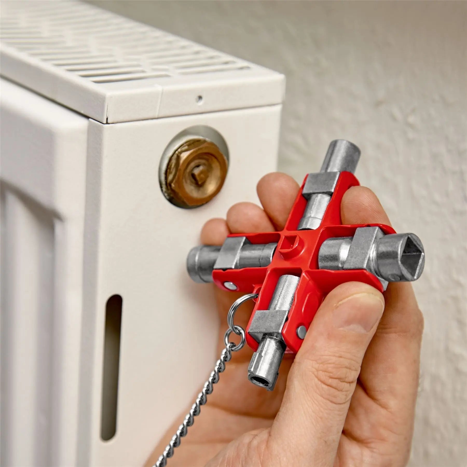 KNIPEX Universal Key for all Standard Cabinets and Shut Off Systems 00 11 06 White Rose Tools