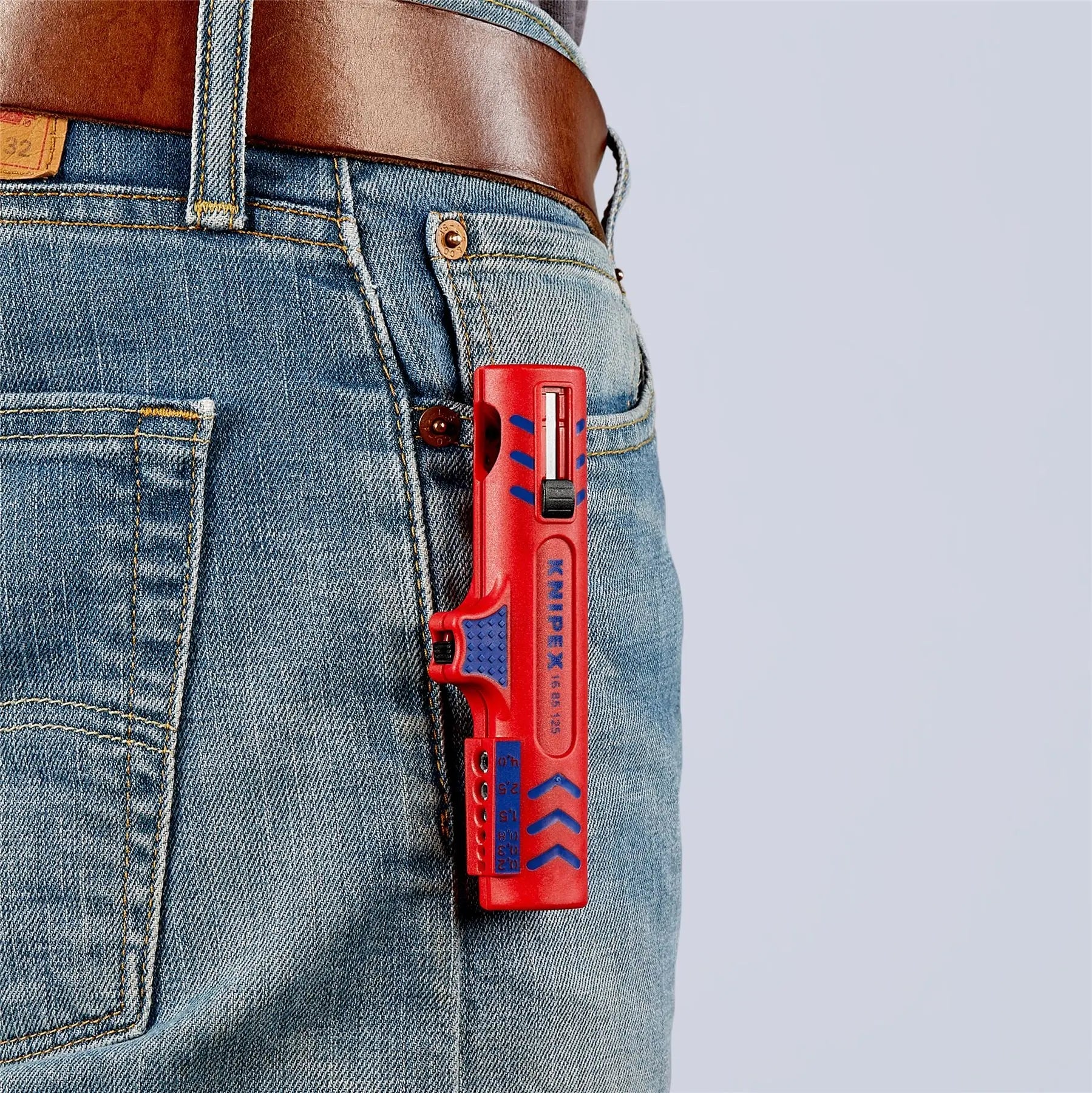 KNIPEX Universal Wire Stripping Tool 125mm for 8-13mm Diameter Cables 16 85 125 SB White Rose Tools