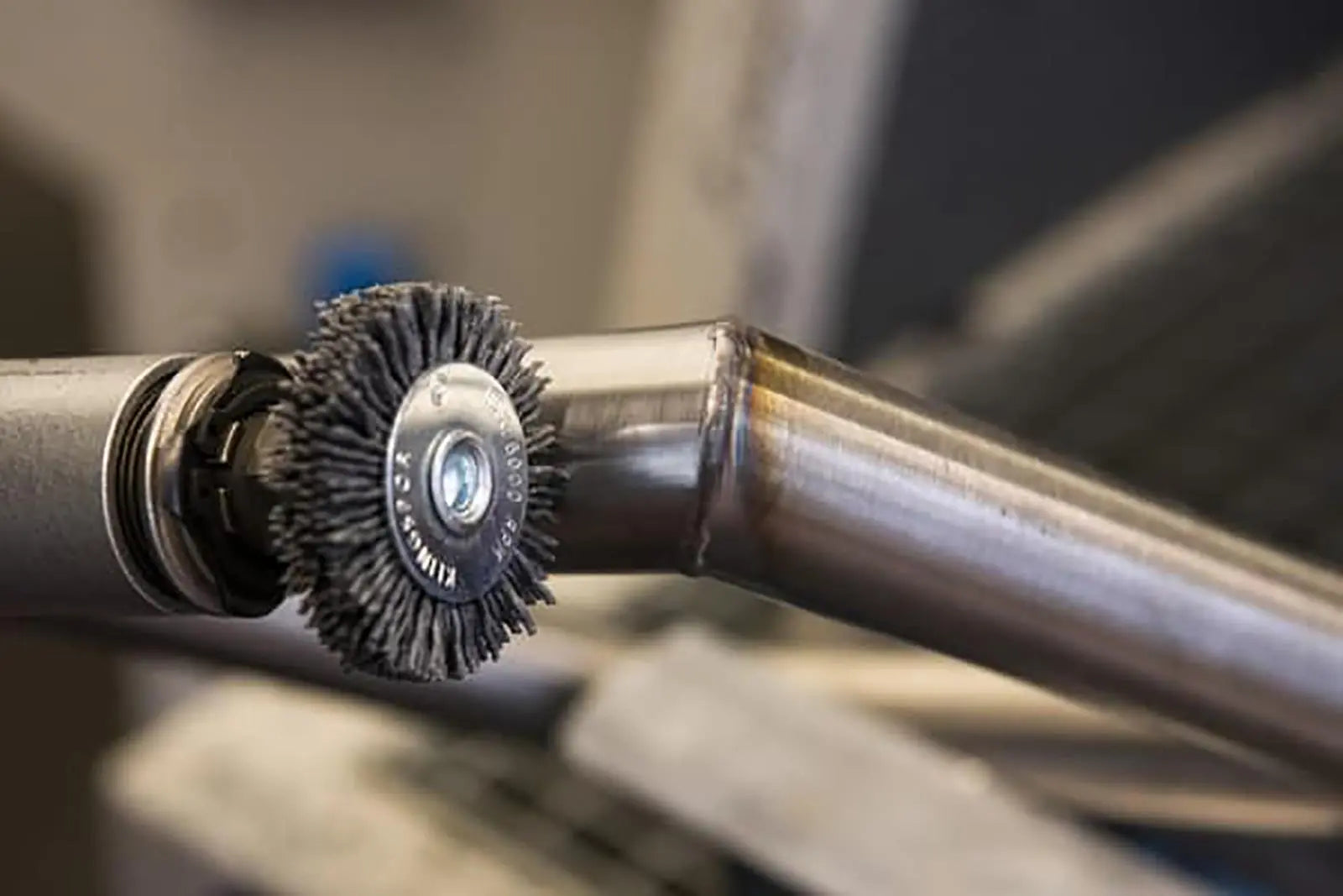 Klingspor Polyamide Bristle Wire Wheel Brush 50mm 70mm x 6mm Shaft 120 320 Grit BRS600P