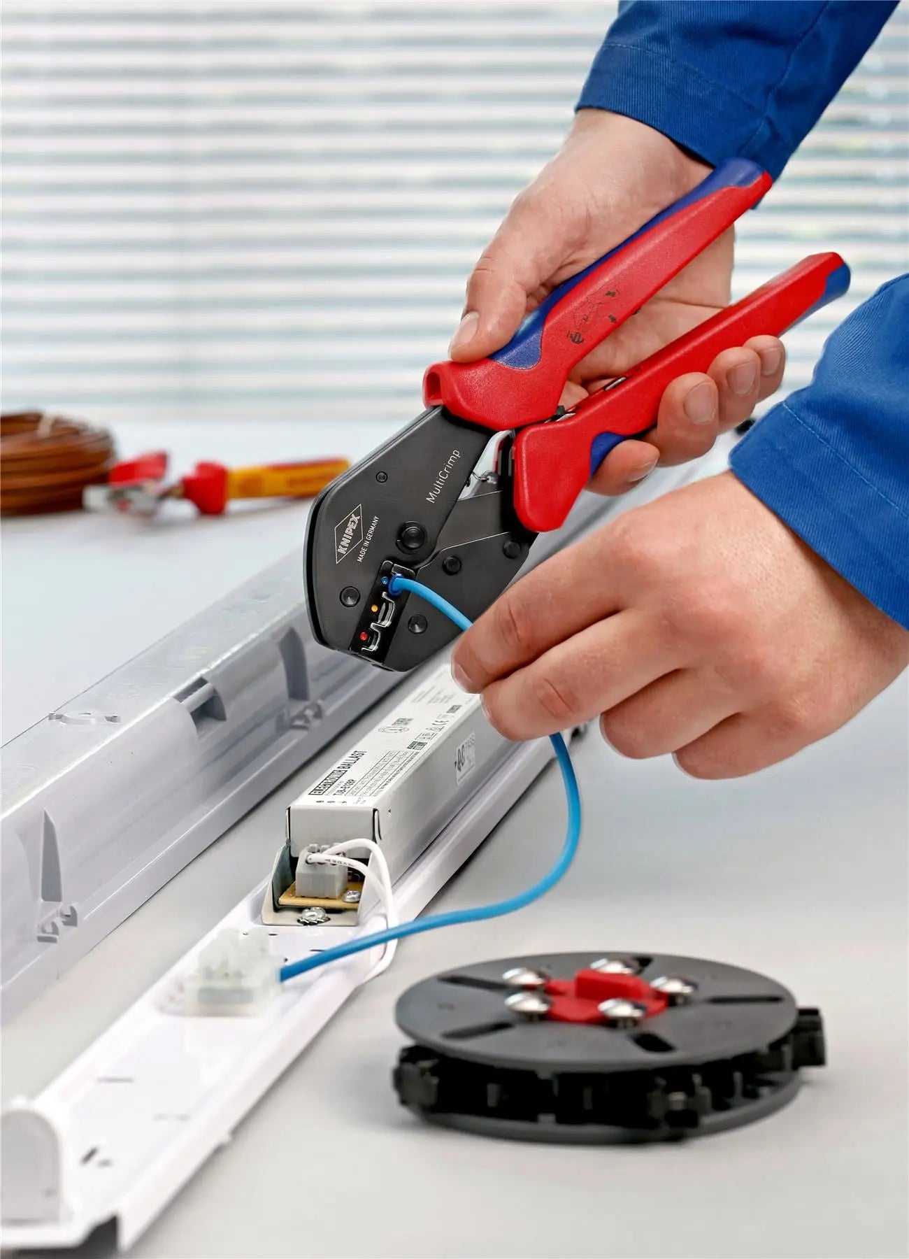 Knipex MultiCrimp 250mm Lever Action Crimping Pliers with Changer Magazine 97 33 01