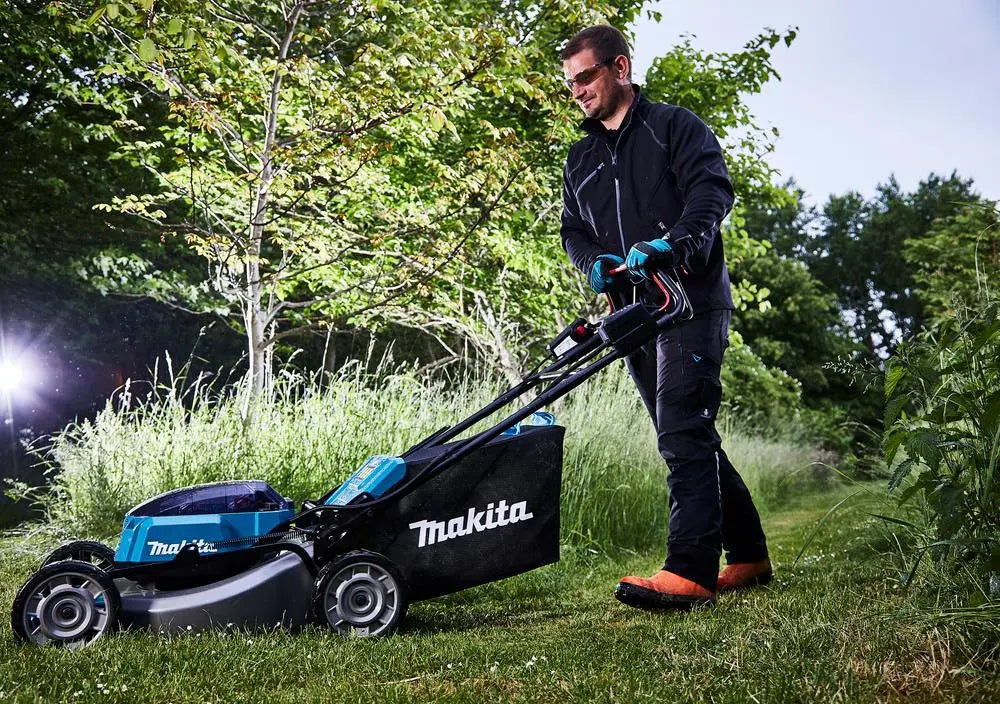 Makita 53cm Lawn Mower Kit Twin 18V LXT Li-ion Cordless Garden Grass Outdoor 2 x 6Ah Battery and Dual Rapid Charger DLM532PG2  White Rose Tools