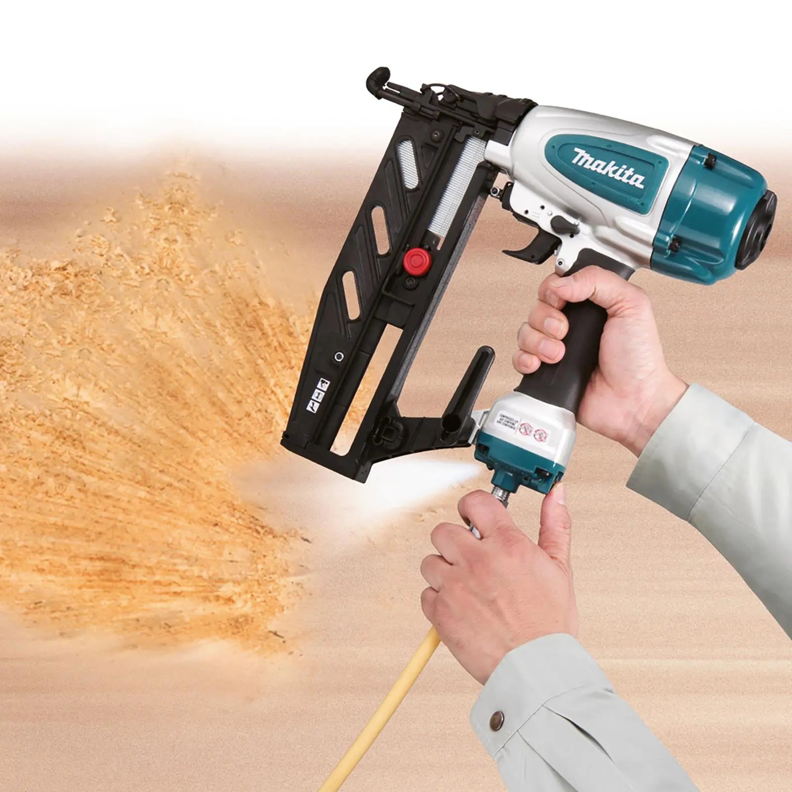 Makita Air Brad Nailer 25-64mm 16 Gauge Nails AF601 White Rose Tools